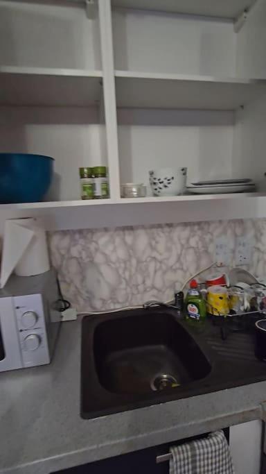 Cozy Flat 1 Bedroom Hucclecote Zewnętrze zdjęcie